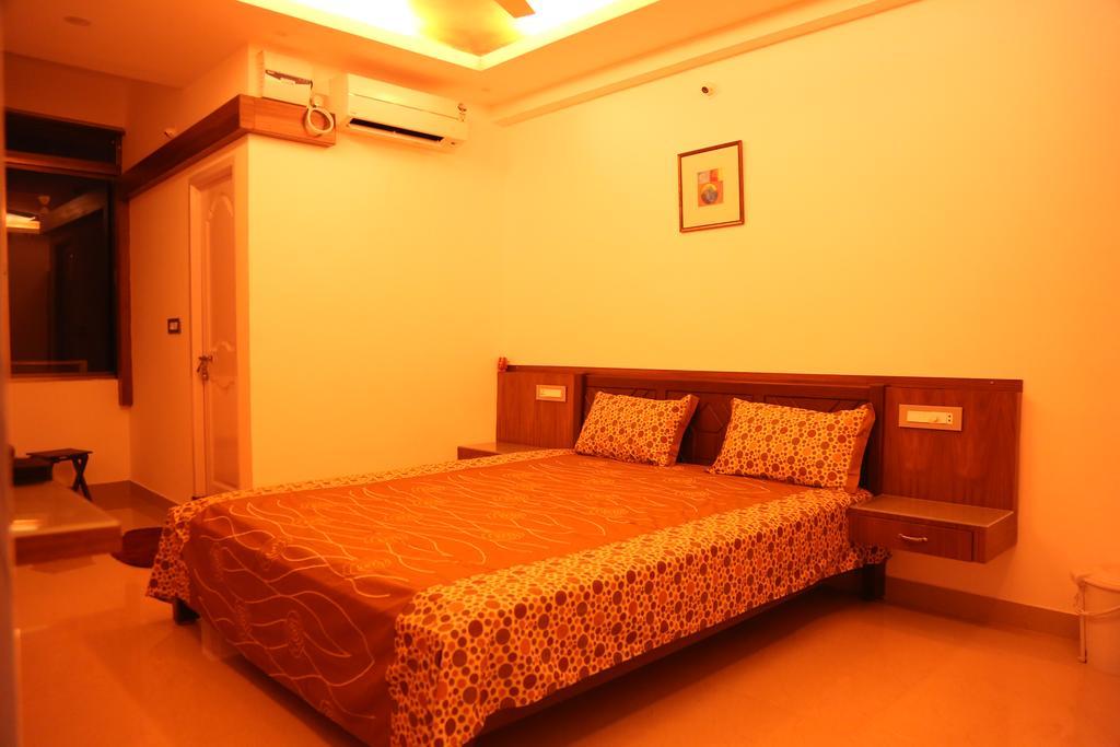 Hotel Mudra Midtown Suites & Rooms Kalasa Exterior foto